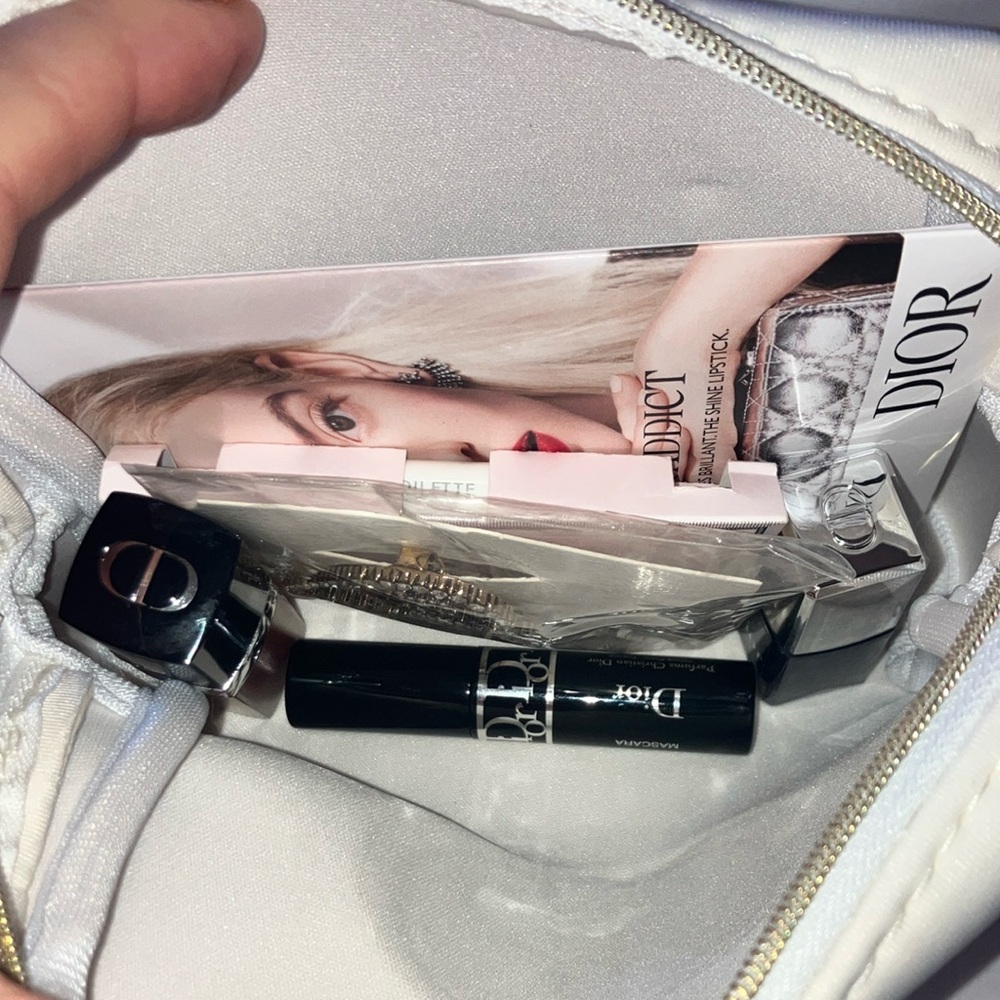 Dior NWT in the package cosmetic bag 7 piece makeup bundle - Picture 15 of 16